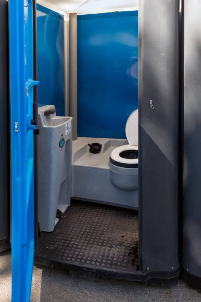 Portable Toilet Options We Offer in Dade City North, FL